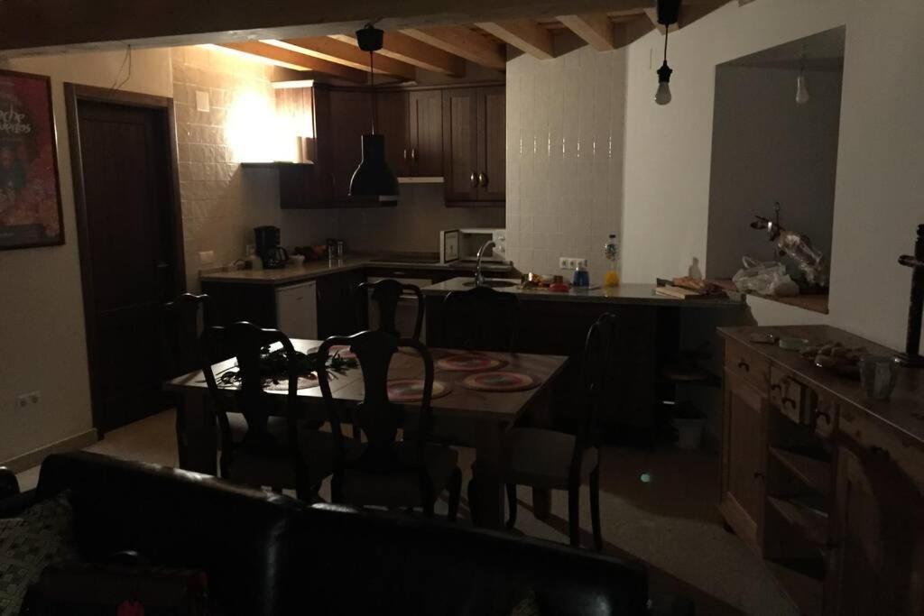 Casa Con Encanto En Poyales Del Hoyo 외부 사진